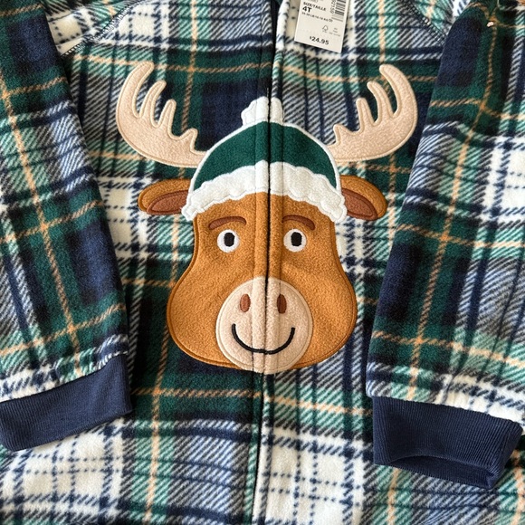 ***NEW*** fleece feety pjs - Picture 2 of 2